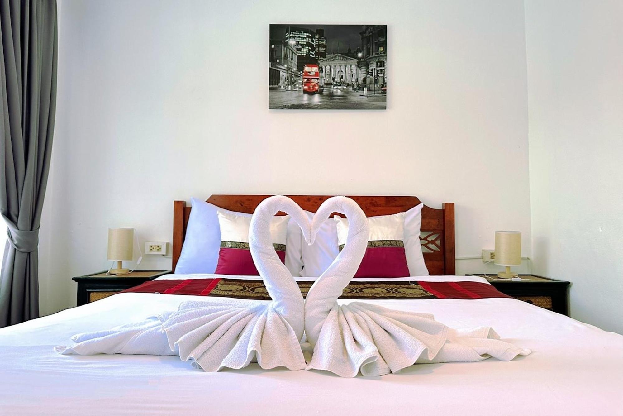 Hotel Baya Phuket Patong Room photo